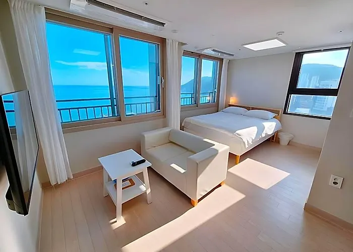 Songjung ホテル 3*
