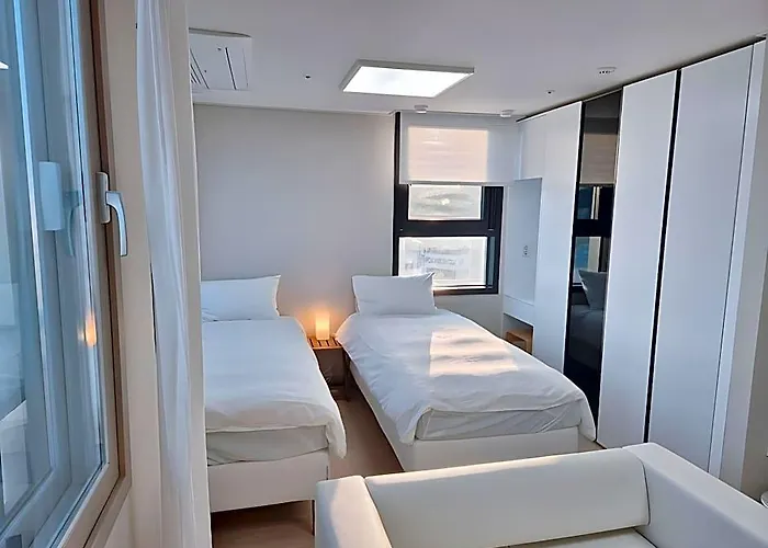 Songjung ホテル 3*